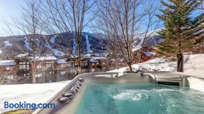4 Bedroom Spruce Peak Mt Cabin "StoweGlobe" Steps to the lifts with FULL Mountain Views. - Image 1