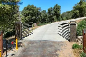 MK Estate - Gated Villa near Oakhurst, Bass Lake and Mariposa w EVcharger, Hot tub, Grill and Awesome Views! - Image 3