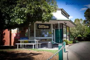 Strayleaves Caravan Park - Image 3