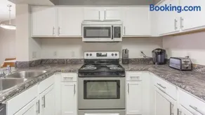 Landing Modern Apartment with Amazing Amenities (ID3947) - Image 1