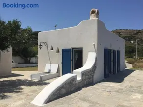 Seafront Villa Polyxene - Image 1