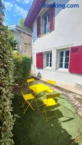 Appartement Bayonne dans maison basque avec jardin - Image 1