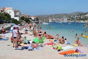 Holiday house with a swimming pool Pozorac, Trogir - 15565 - Image 3