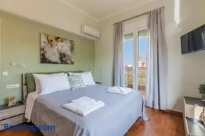 Renaissance Apartment, feeling the heartbeat of Rethymno! - Image 2