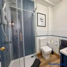 Meadow View Cottage - cosy, romantic & 20 mins from Alton Towers - Image 2