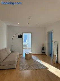 Zentrale 3 Zimmer Wohnung Innenstadt - Image 1