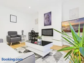 Stylish 1-Bedroom Apartment - Barton Heights, Central Tewkesbury - Image 3