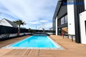 Luxury Villa de standing Piscine Plages à pied - Image 3
