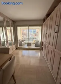 Luxury Retreat in Monaco with Rare Private Parking, Pool, AC and Wifi - Image 2