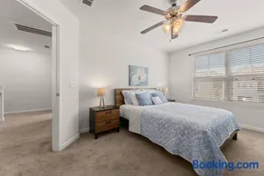 The Holly House - Image 4