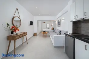 Korina's Suites - Image 2