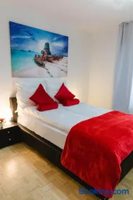 Luxury flat between Cologne and Bonn and Phantasialand Bruhl - Image 1