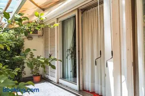 Elegant Sea Retreat in Arenzano Pineta - Image 2