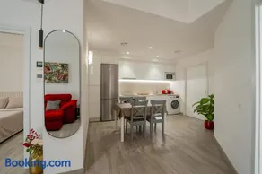 Mimi's Apartment in En Corts - Image 1