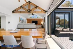 Back Beach Perfection - A private pool paradise - Image 1
