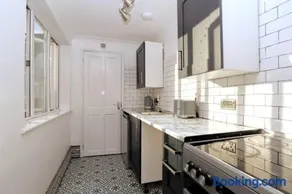 Cute Central Georgian Cottage - Image 3