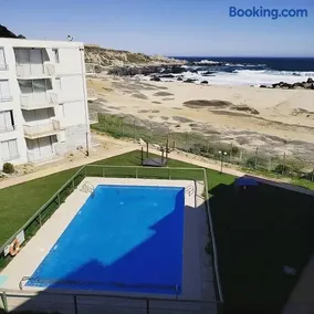 Depto-House Patio Privado Frente al Mar en Condominio Las Cruces - Image 2