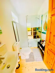 Lavender Lodge - Image 5