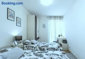 Iris beach apartments - Image 3