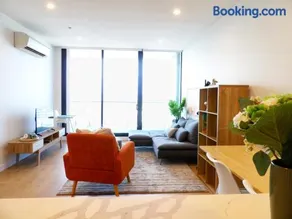 DS1002 - 2B2B Spacious Carnegie Penthouse Free Parking 2 bed 2 bath Top Floor 5mins to Chadstone Shopping centre Monash Uni 1min Carnegie railway - Image 4