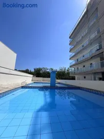 Lazer total, Churrasco, piscina e praia a poucos metros - Image 1