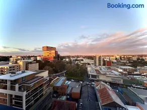 Sydney Private Home - Image 3