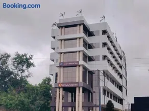Hotel Comfort Inn Shikrapur - Image 1