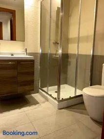 Born to Chill Central Stay with Pool, Parking & Balcony - Image 2
