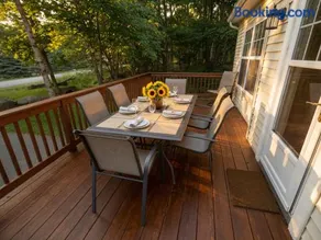 Luxury 5BR Lakeview Retreat - Sleeps 14 with Private Hot Tub, Firepit & Playground - Image 3