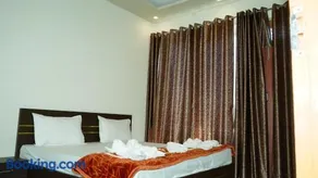 Parth Hotel and Restaurant - Image 2