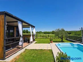 Small country house - Image 2