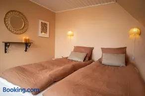 Mosters Bed & Breakfast - Image 2