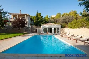 House with private pool and sea view - Image 2