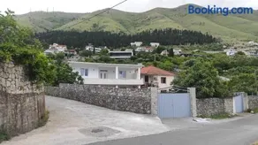 Lake view - Image 1