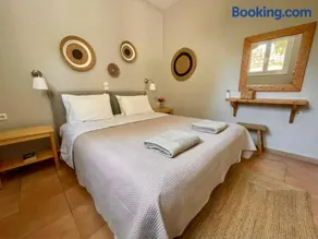 Myrtia Apartments - Image 5