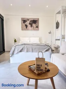 Venias Place - Image 5