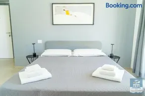 Villa Mediterranea Apartments - Seaview, Pool & Garden - Image 3
