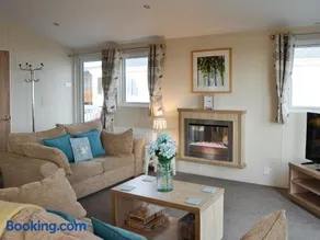 Beachcomber Lodge - Image 2