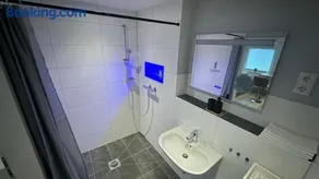 Apartment 36 - Image 3