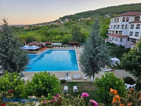Mountain Breeze Villa - Image 2