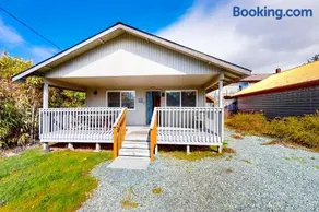 Cabin at the Beach MCA 1263 - Image 1