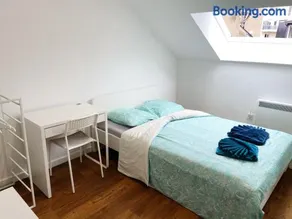 Private Room in the City Centre - Image 1