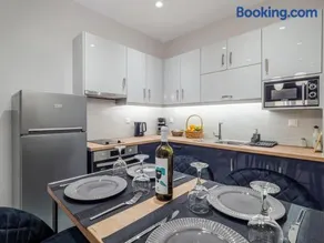 M&K - Katerina's Stylish Apt Near Alykes Beach - Image 3