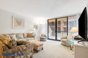 Sea Colony oceanfront 1st floor condo with shared basketball court sauna elevator - Image 1