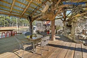 Stonegate Lodge Bear's Den Kitchen, Pool, Firepit, WIFI ,Smart TVs - Image 3