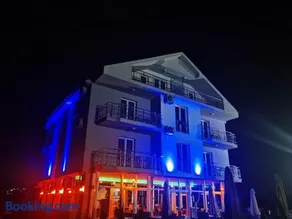 Sunrise Hotel & Camping - Image 1