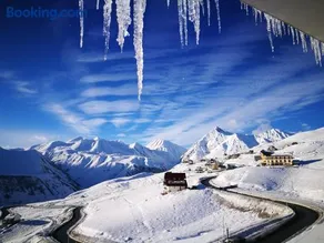 Panorama Vista Gudauri Apartments - Image 4