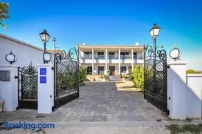 Apartments Victoria Privlaka - Image 1