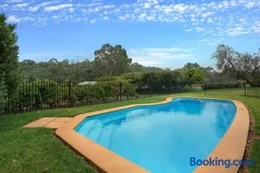 Woodlands - Vineyard setting - Image 3