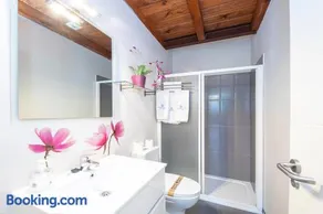 Apartamentos El Capricho - Image 3